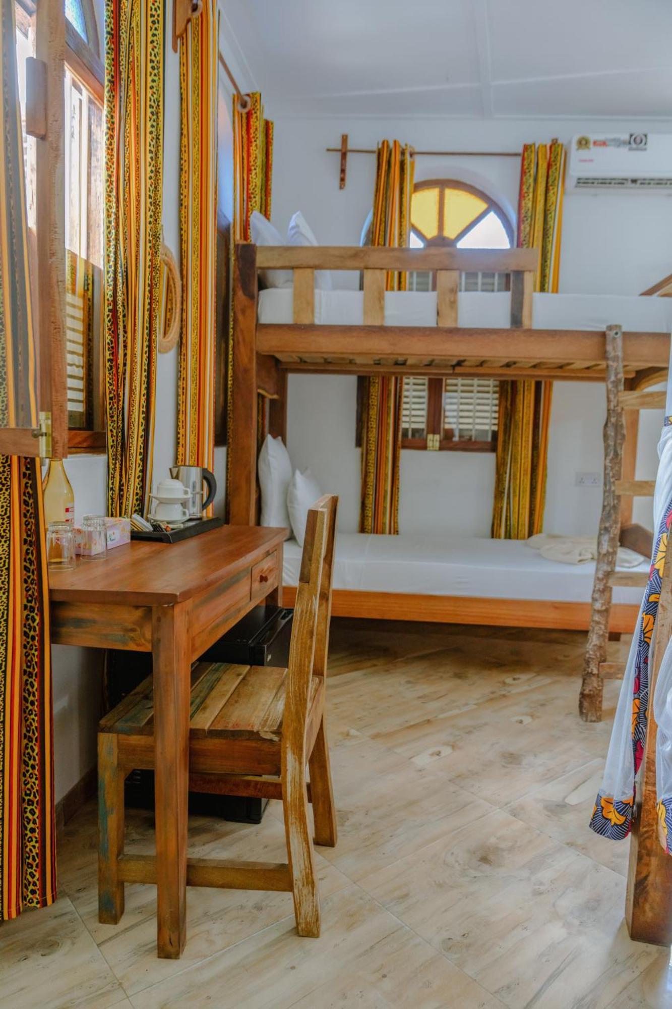 Shoki Shoki Hotel Stone Town Zanzibár Kültér fotó